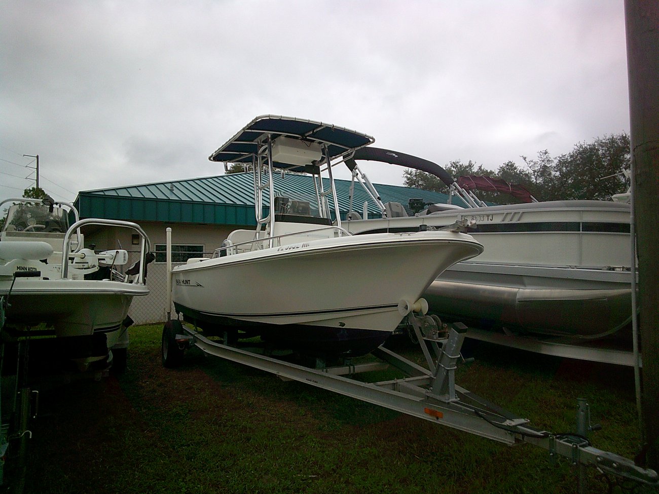 PreOwned 2007 Sea Hunt 186 Triton For Sale