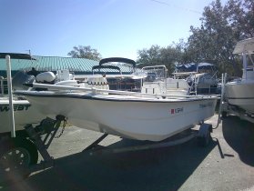 2008 Carolina Skiff 198 DLX for sale at APOPKA MARINE in INVERNESS, FL