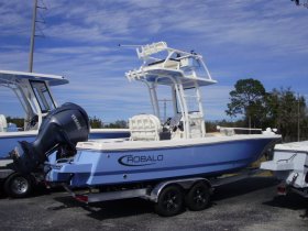 2023 Robalo 246SD for sale at APOPKA MARINE in INVERNESS, FL