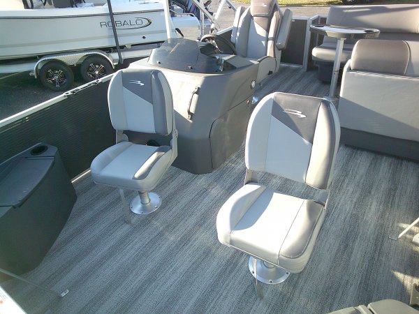 Front Fishing Seat 2025 Bennington 168SF for sale in INVERNESS, FL