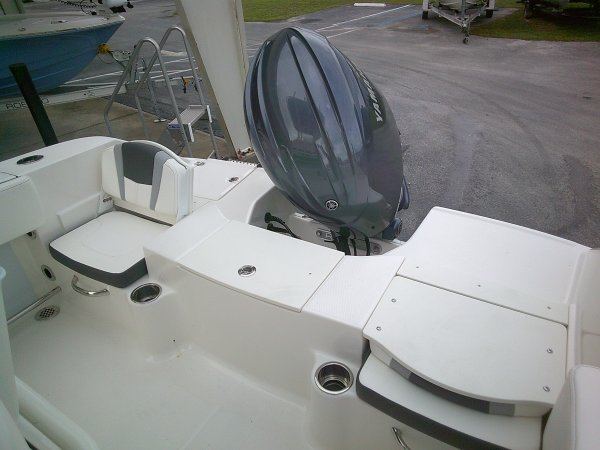 Jump Seats 2025 Robalo R200 for sale in INVERNESS, FL