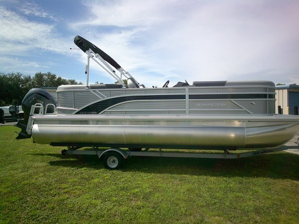 Bennington 22SSR Tritoon 2026 Bennington 22SSR for sale in INVERNESS, FL