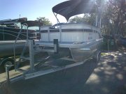Pre-Owned 2024  powered Power Boat for sale 2024 Bennington 20 SXL Tri-toon for sale in INVERNESS, FL