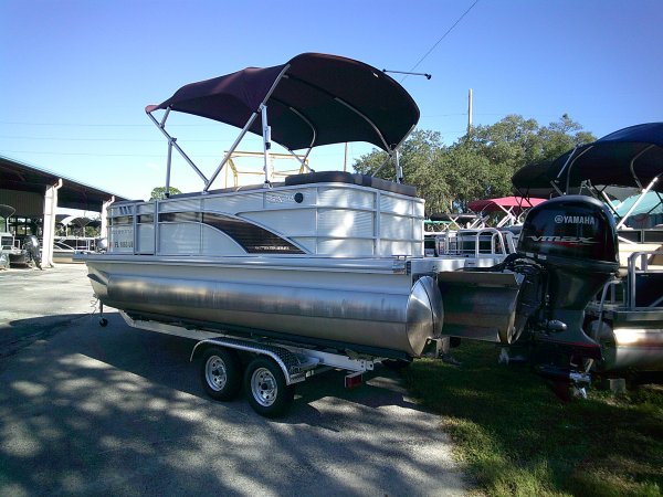 Pre-Owned 2024 Bennington for sale 2024 Bennington 20 SXL Tri-toon for sale in INVERNESS, FL