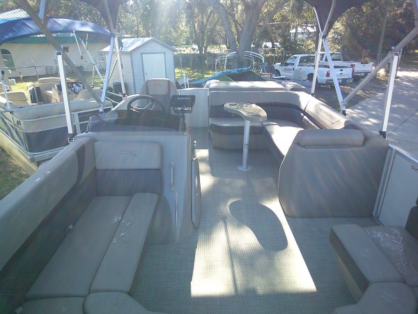 Pre-Owned 2024  powered Power Boat for sale 2024 Bennington 20 SXL Tri-toon for sale in INVERNESS, FL