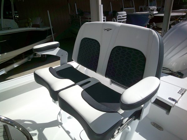 Helm Seat 2026 Tidewater 2410BM for sale in INVERNESS, FL
