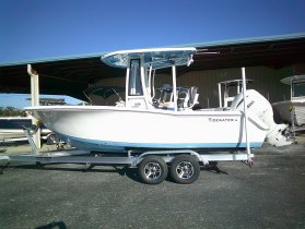 2026 Tidewater 220 CC for sale at APOPKA MARINE in INVERNESS, FL