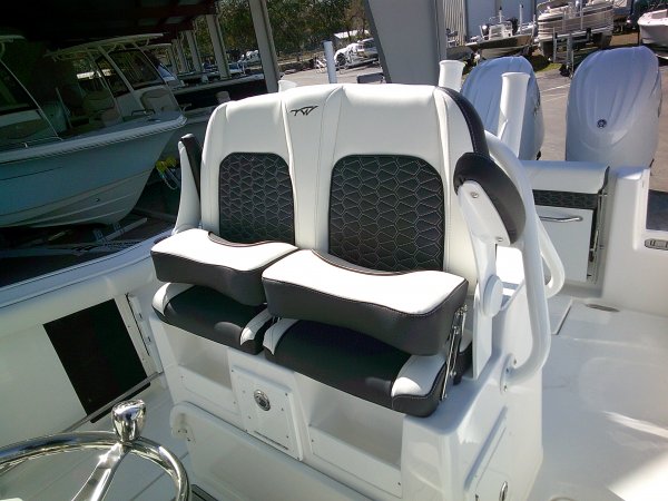 Helm Seats 2026 Tidewater 272CC for sale in INVERNESS, FL