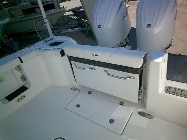 Aft Seat Closed 2026 Tidewater 272CC for sale in INVERNESS, FL