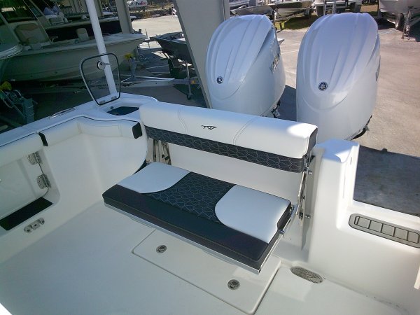 Aft Seat 2026 Tidewater 272CC for sale in INVERNESS, FL