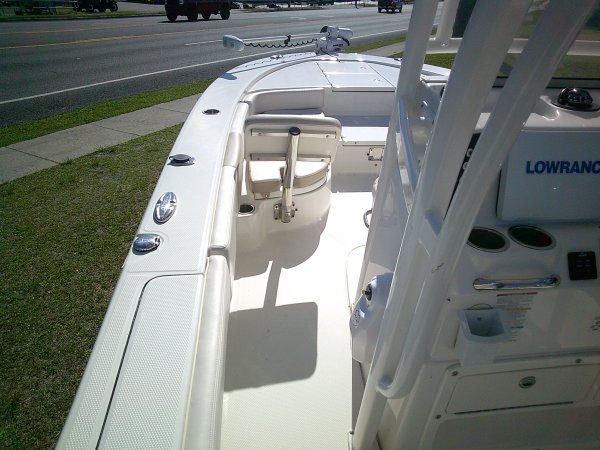 Pre-Owned 2017 Robalo Power Boat for sale 2017 Robalo 246 Cayman for sale in INVERNESS, FL