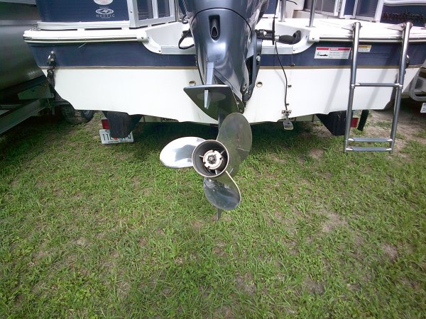Pre-Owned 2015 Hurricane for sale 2015 Hurricane 226RE for sale in INVERNESS, FL