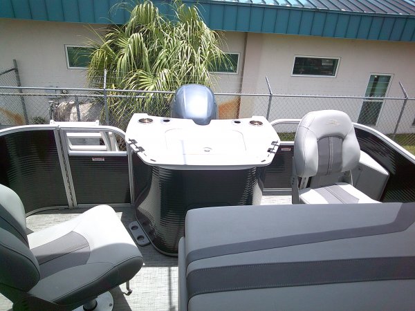 Pre-Owned 2023  powered Bennington Boat for sale 2023 Bennington 21SFXAPG Tritoon for sale in INVERNESS, FL