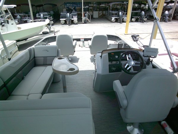 Pre-Owned 2023 Bennington for sale 2023 Bennington 21SFXAPG Tritoon for sale in INVERNESS, FL