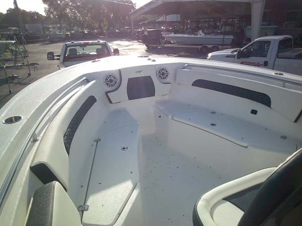 Bow Seating 2027 Tidewater 232CC for sale in INVERNESS, FL